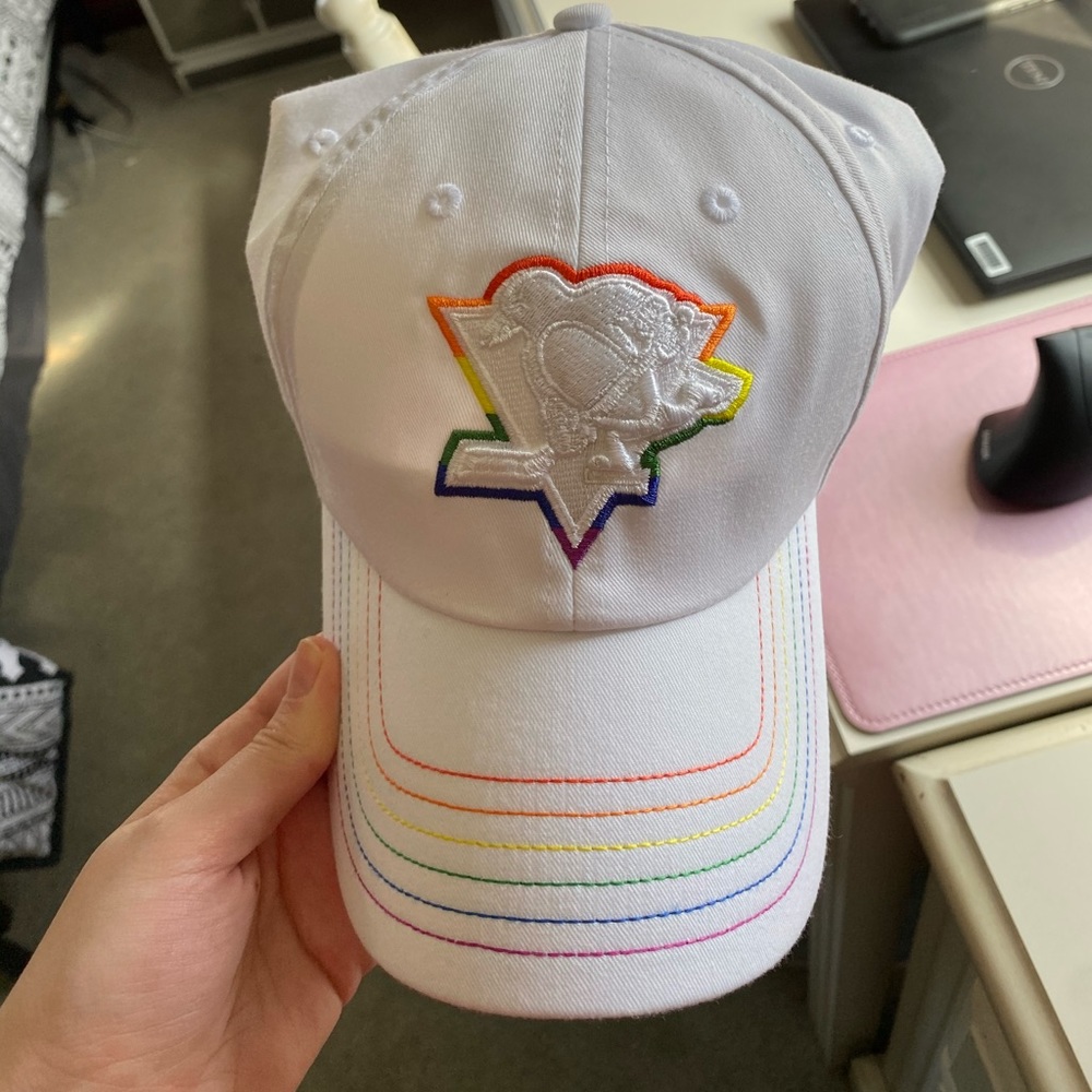 Penguins Pride Hat NWOT